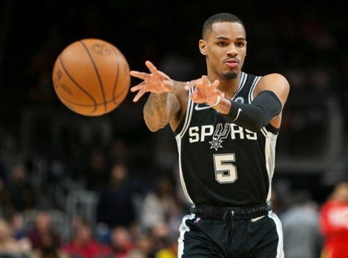 奇色彩的足 奇色彩的足