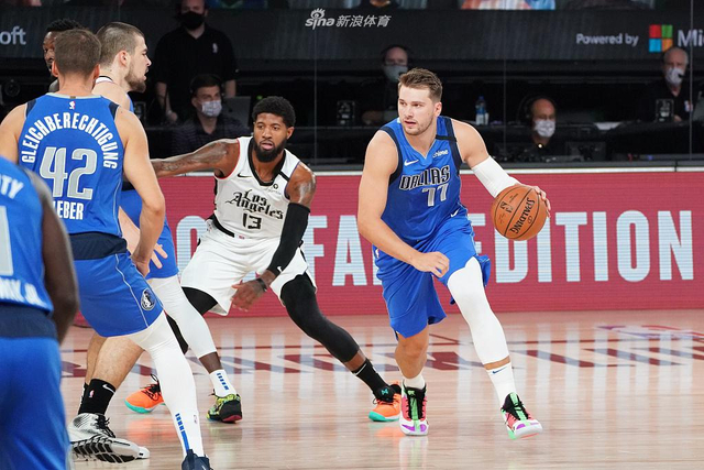 大前锋小贾 大前锋小贾